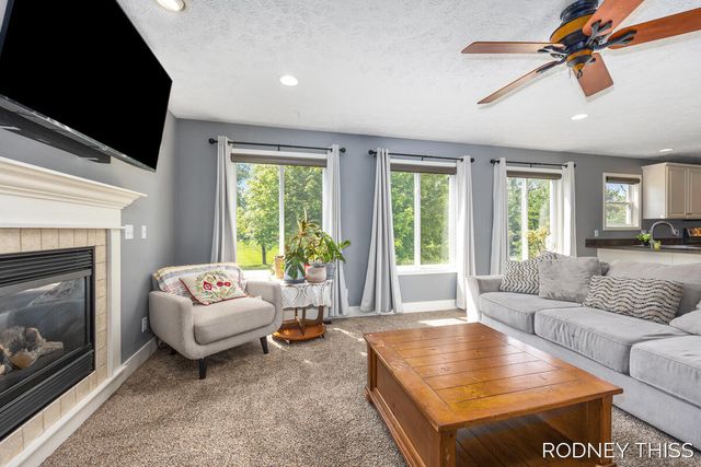 3030 Sunchase Avenue, Hudsonville, MI 49426