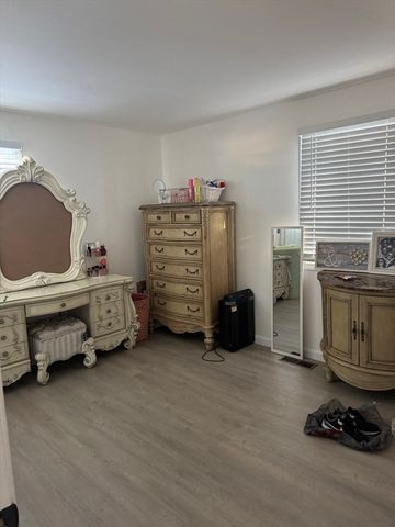 200 Crescent St, Fall River, MA 02720