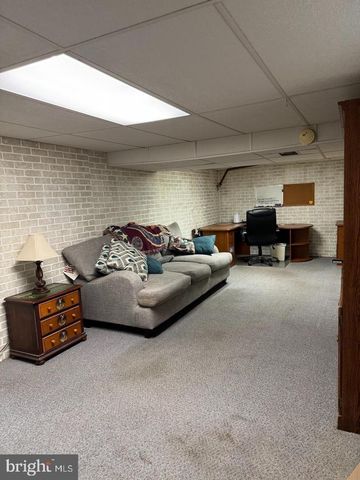 154 WYNDMOOR RD, Havertown, PA 19083