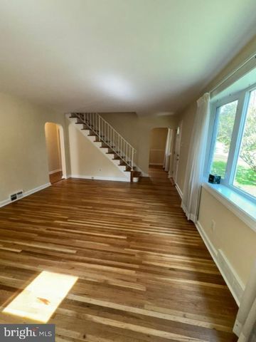 154 WYNDMOOR RD, Havertown, PA 19083