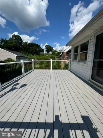 154 WYNDMOOR RD, Havertown, PA 19083