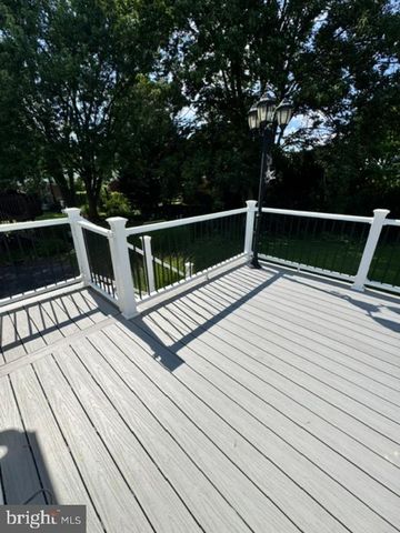 154 WYNDMOOR RD, Havertown, PA 19083