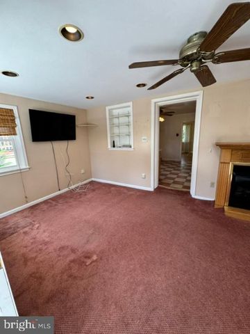 154 WYNDMOOR RD, Havertown, PA 19083