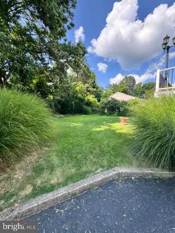 154 WYNDMOOR RD, Havertown, PA 19083