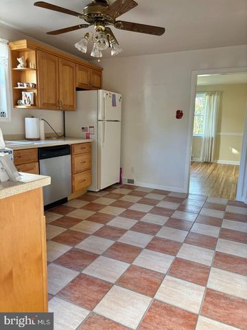 154 WYNDMOOR RD, Havertown, PA 19083