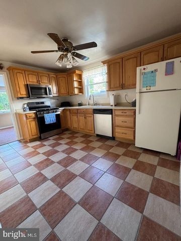 154 WYNDMOOR RD, Havertown, PA 19083