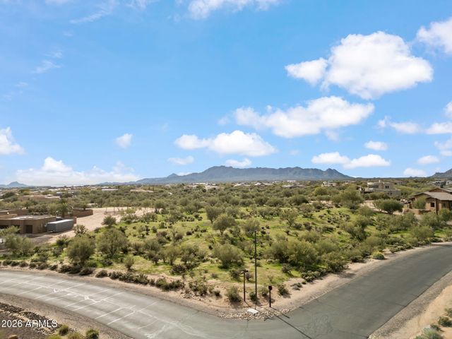 14213 E WINDSTONE Trail 15, Scottsdale, AZ 85262