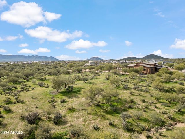 14213 E WINDSTONE Trail 15, Scottsdale, AZ 85262