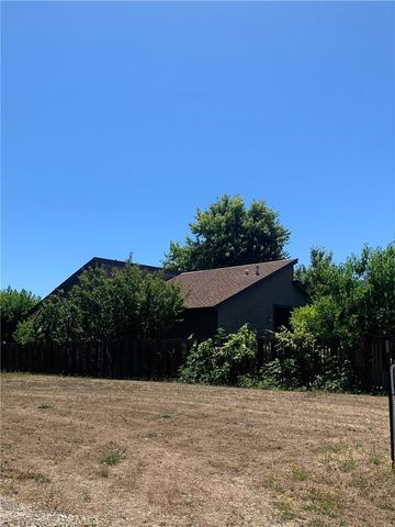 4430 lakeshore Boulevard, Lakeport, CA 95453
