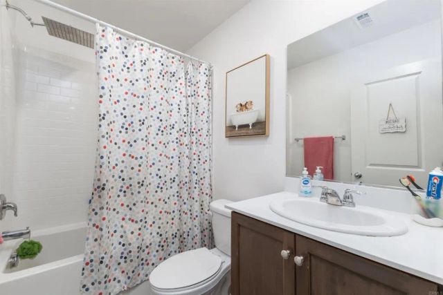 1432 Carolina Court, Hemet, CA 92543