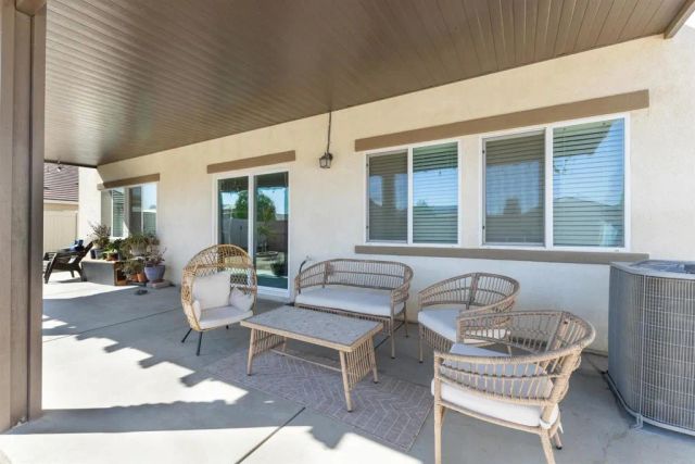 1432 Carolina Court, Hemet, CA 92543