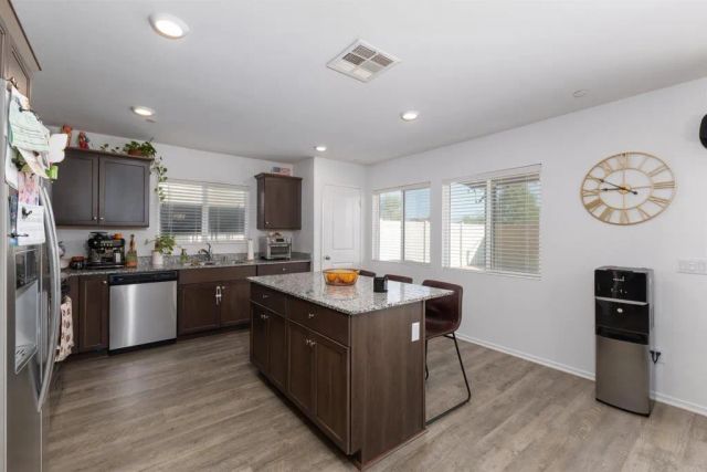 1432 Carolina Court, Hemet, CA 92543