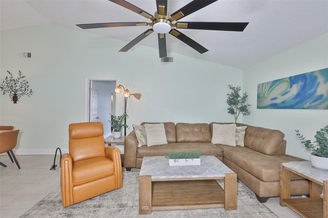 8715 HAMPDEN DRIVE, Tampa, FL 33626