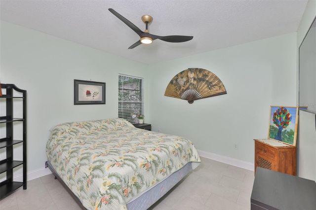8715 HAMPDEN DRIVE, Tampa, FL 33626