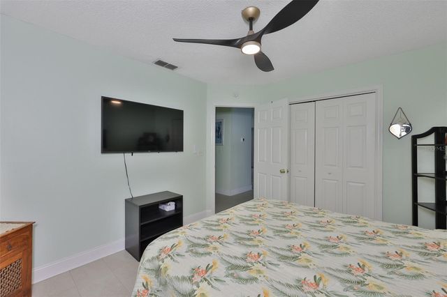 8715 HAMPDEN DRIVE, Tampa, FL 33626
