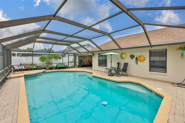 8715 HAMPDEN DRIVE, Tampa, FL 33626