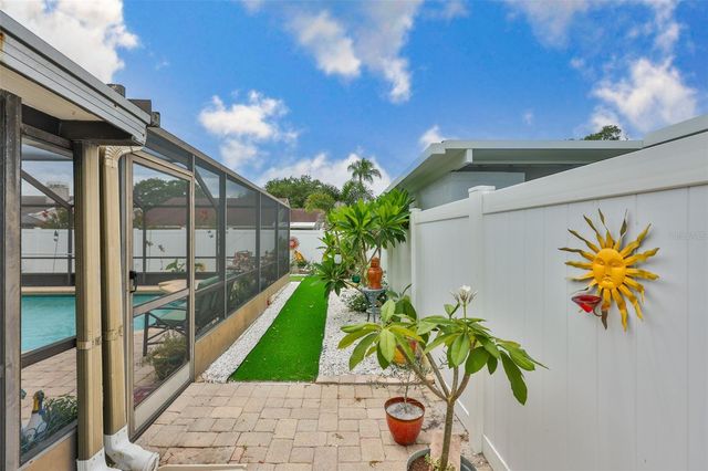 8715 HAMPDEN DRIVE, Tampa, FL 33626
