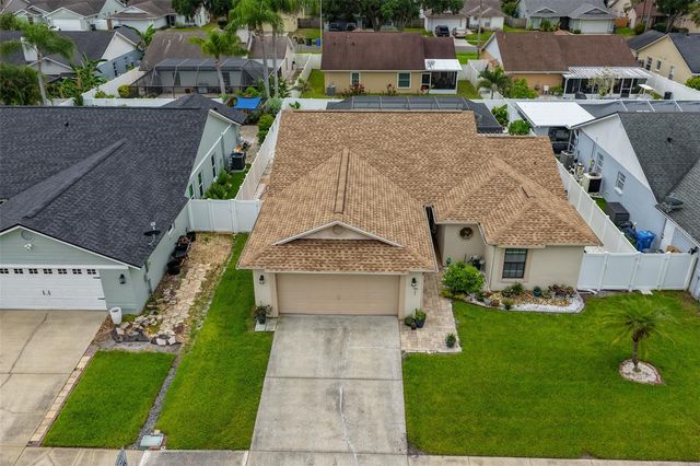 8715 HAMPDEN DRIVE, Tampa, FL 33626