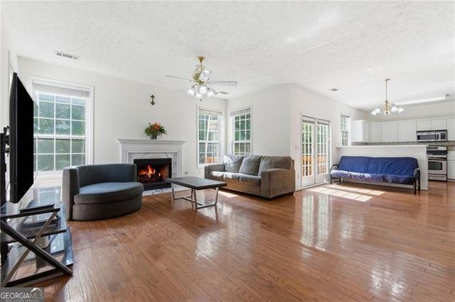 1812 Beckley Place NW, Kennesaw, GA 30152