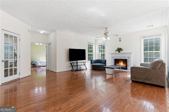 1812 Beckley Place NW, Kennesaw, GA 30152