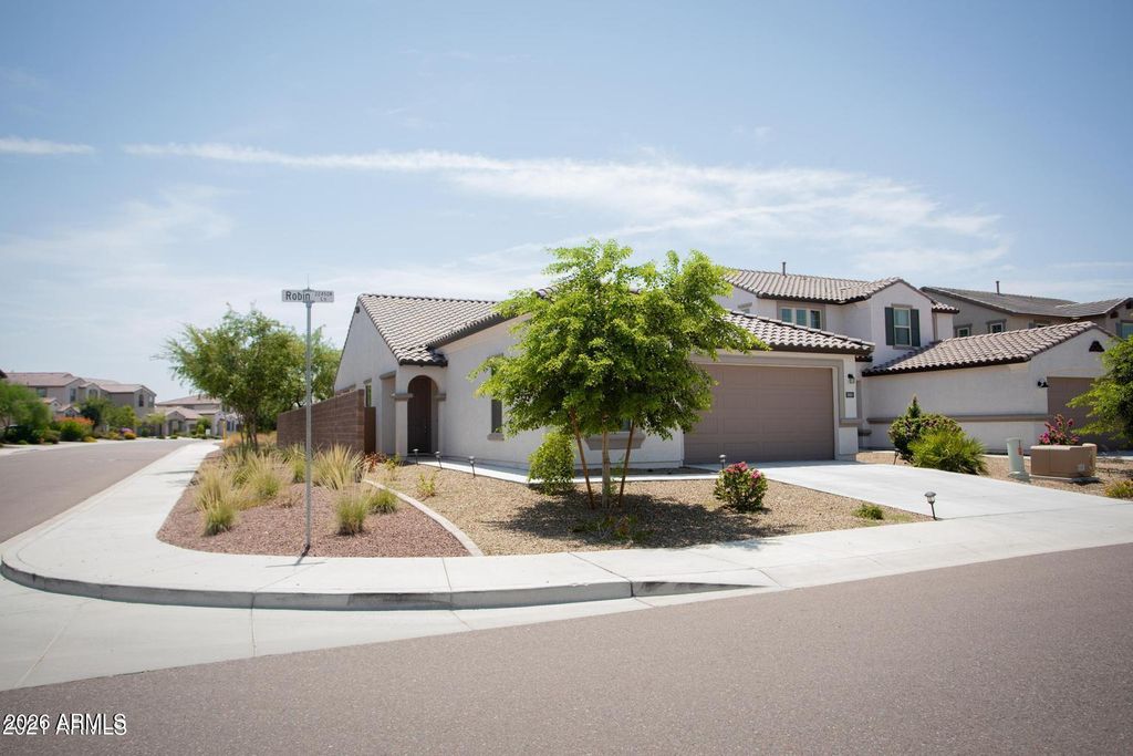 9969 W ROBIN Lane, Peoria, AZ 85383