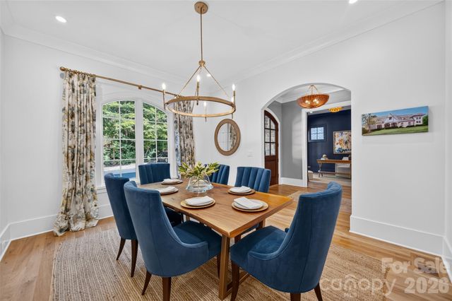 6006 Old Providence Lane, Charlotte, NC 28226