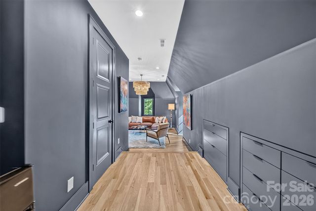 6006 Old Providence Lane, Charlotte, NC 28226