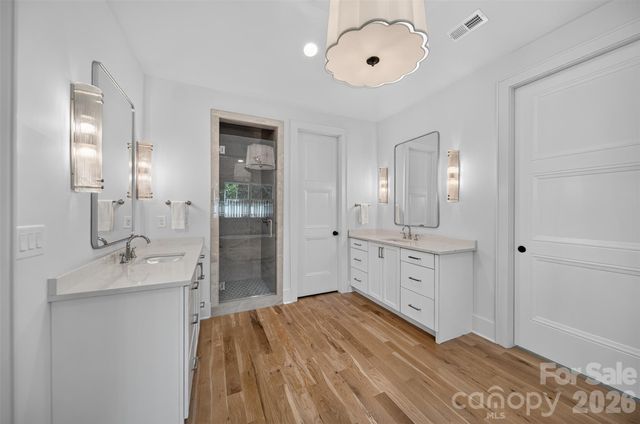 6006 Old Providence Lane, Charlotte, NC 28226