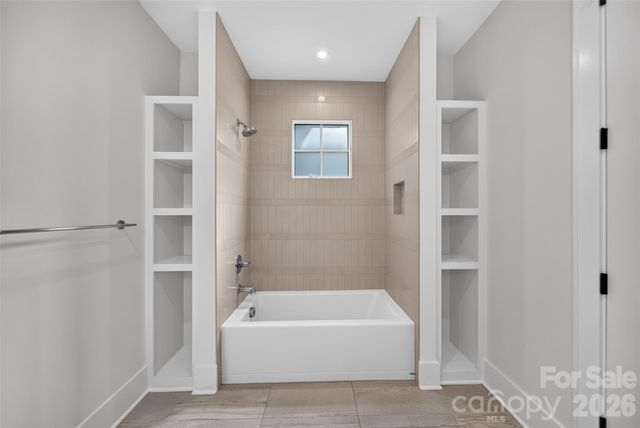 6006 Old Providence Lane, Charlotte, NC 28226