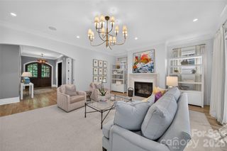 6006 Old Providence Lane, Charlotte, NC 28226
