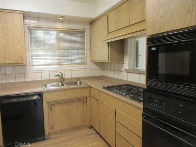 16016 Sunburst Street, North Hills, CA 91343