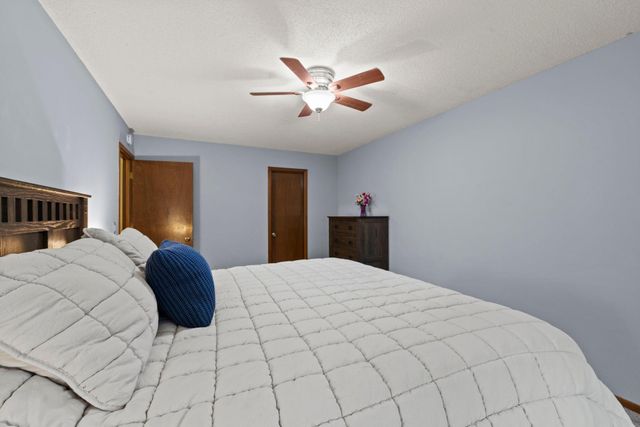 13941 Herald Court, Apple Valley, MN 55124