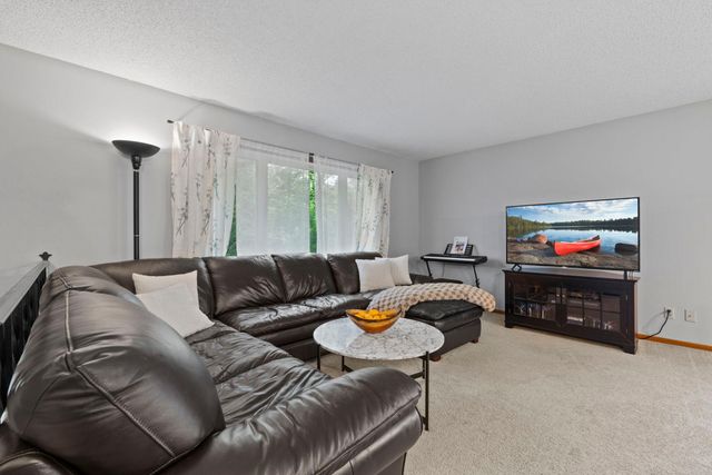 13941 Herald Court, Apple Valley, MN 55124