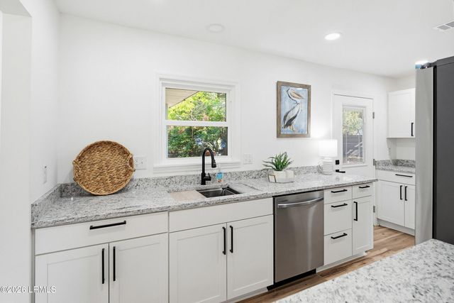 606 Arnold Drive, Beaufort, SC 29902