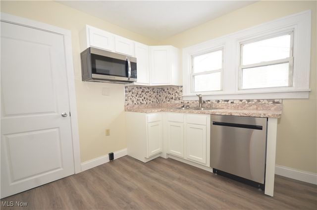 279 Southeast Avenue, Tallmadge, OH 44278