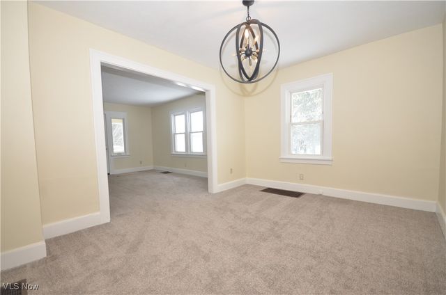 279 Southeast Avenue, Tallmadge, OH 44278