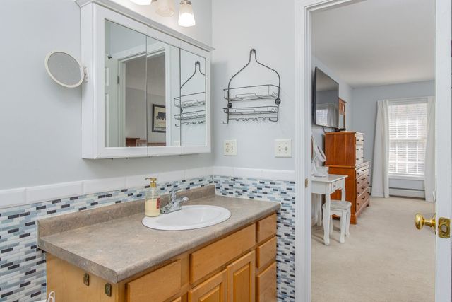 59 Cemetery Street, Concord, NH 03301