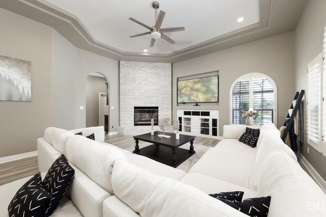 15710 Black Hawk Avenue, Bakersfield, CA 93314