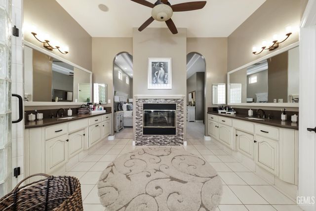 15710 Black Hawk Avenue, Bakersfield, CA 93314