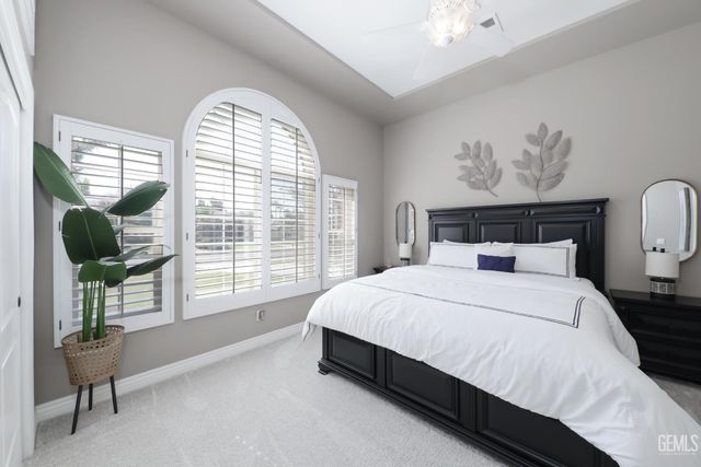 15710 Black Hawk Avenue, Bakersfield, CA 93314