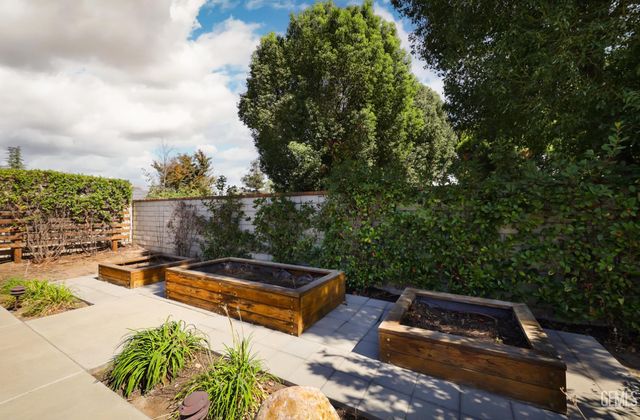 15710 Black Hawk Avenue, Bakersfield, CA 93314