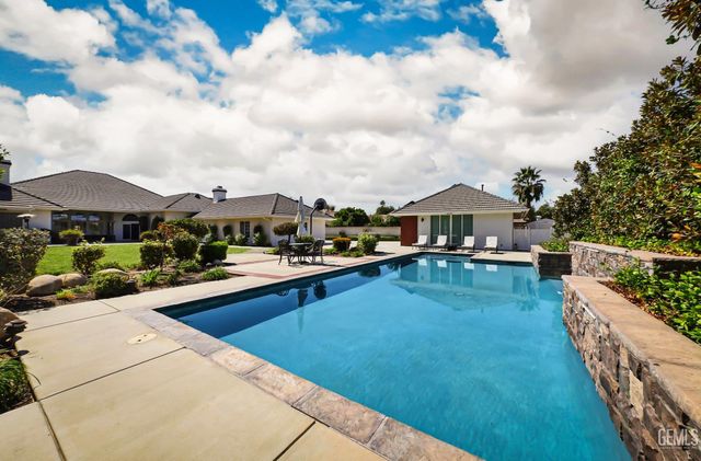 15710 Black Hawk Avenue, Bakersfield, CA 93314