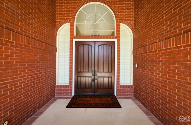 15710 Black Hawk Avenue, Bakersfield, CA 93314