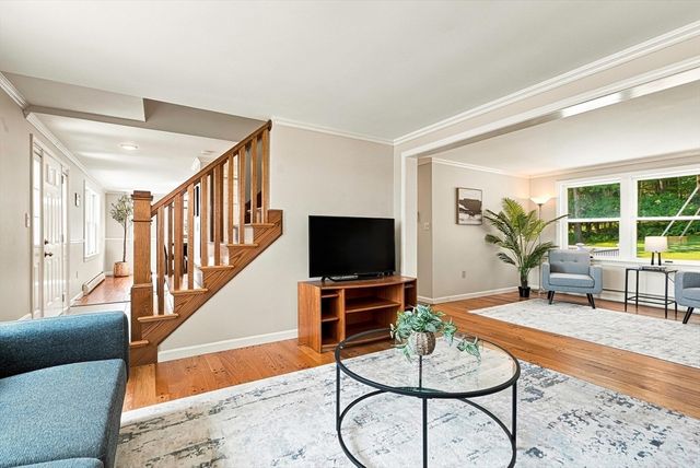 97 Lee St, West Boylston, MA 01583