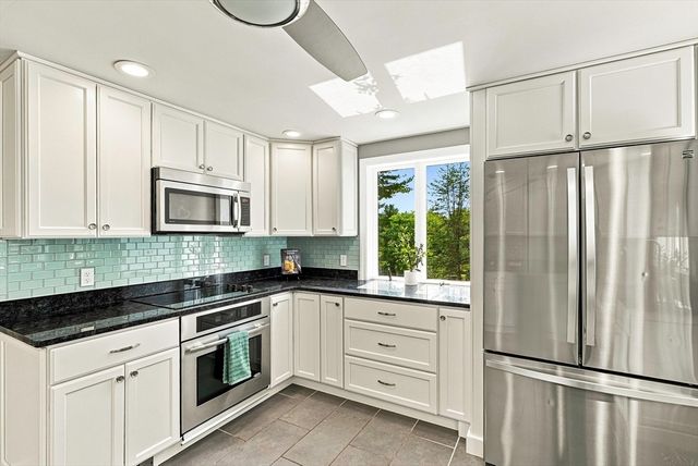 97 Lee St, West Boylston, MA 01583