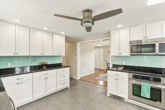 97 Lee St, West Boylston, MA 01583