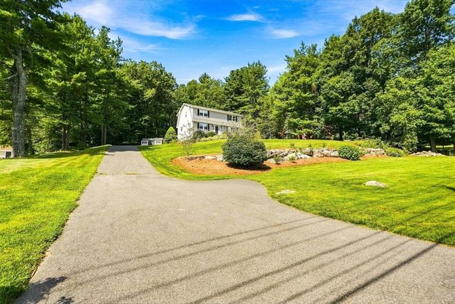 97 Lee St, West Boylston, MA 01583