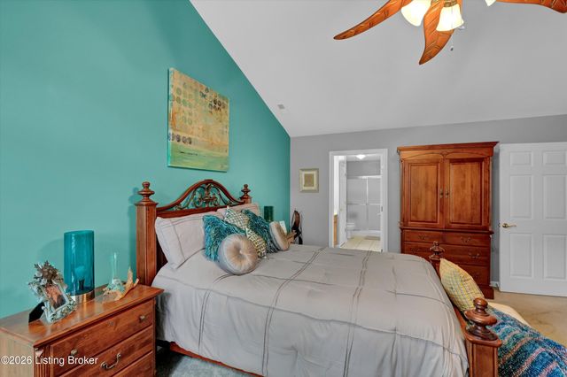 6411 Rivers End Dr, Louisville, KY 40258