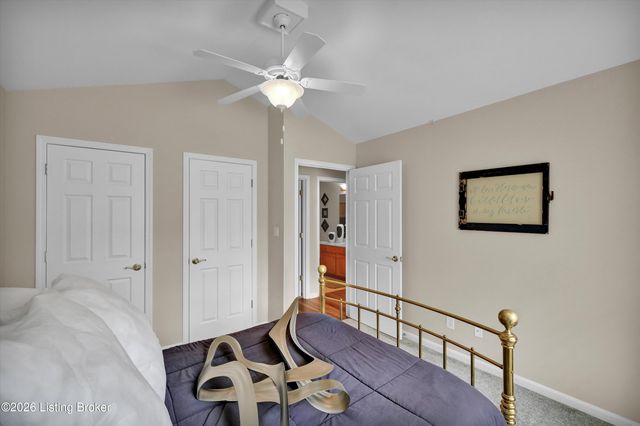 6411 Rivers End Dr, Louisville, KY 40258