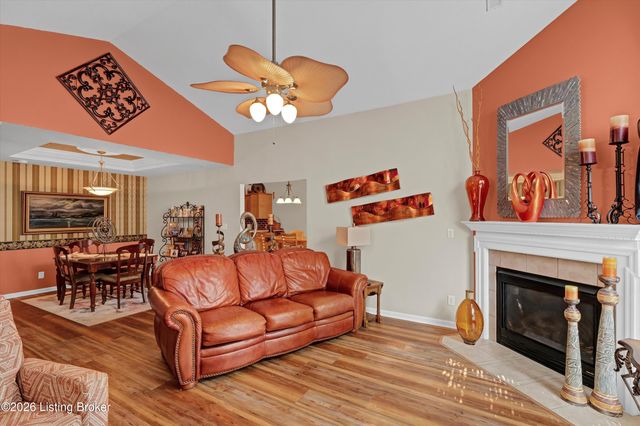 6411 Rivers End Dr, Louisville, KY 40258